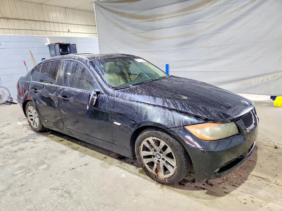 WBAVA37597NL17436 — 2007 BMW 328 photo 4