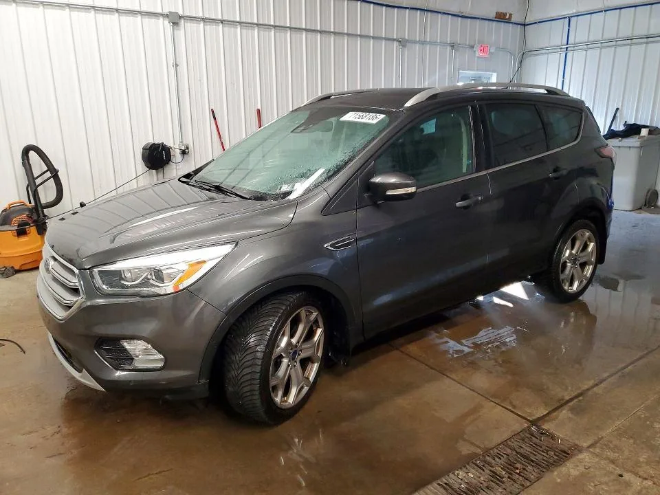 1FMCU9J93HUA78713 — 2017 FORD ESCAPE photo 1