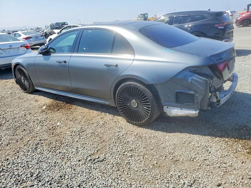 W1K6G7GBXNA111748 — 2022 MERCEDES-BENZ S photo 2