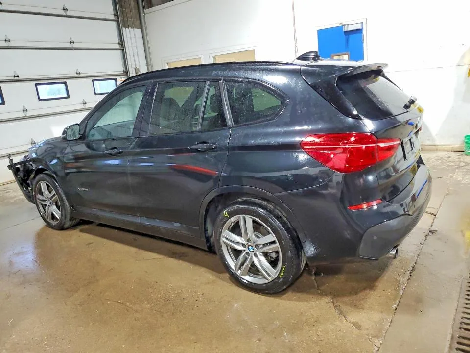 WBXHT3C30H5F75589 — 2017 BMW X1 photo 2