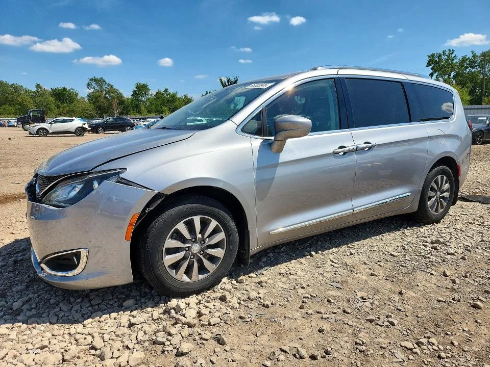 2C4RC1EG4KR594336 — 2019 CHRYSLER PACIFICA