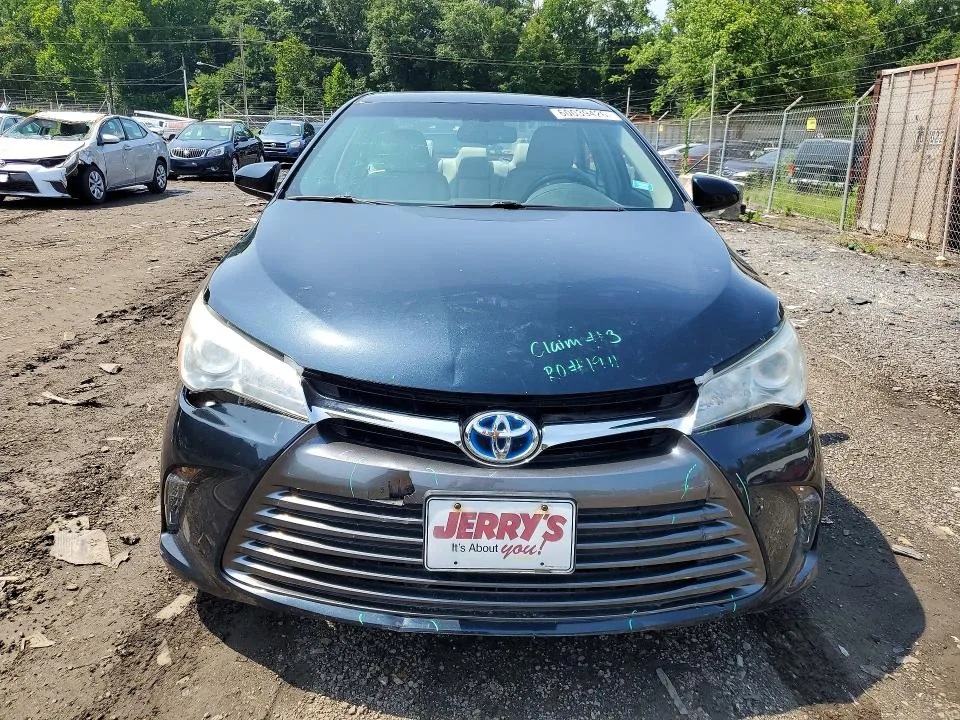 4T1BD1FK0HU205829 — 2017 TOYOTA CAMRY HYBRID photo 5