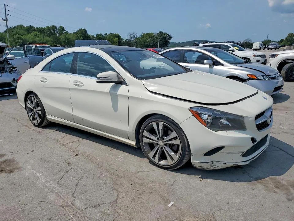 WDDSJ4EBXJN506940 — 2018 MERCEDES-BENZ CLA photo 4