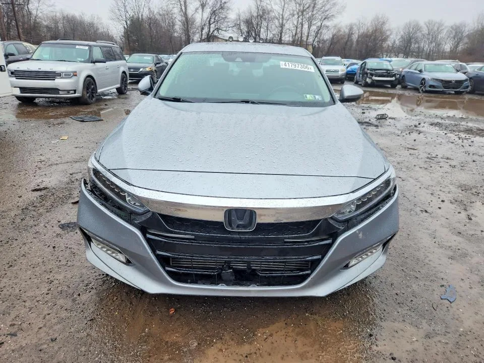 1HGCV1F58KA171083 — 2019 HONDA ACCORD photo 5