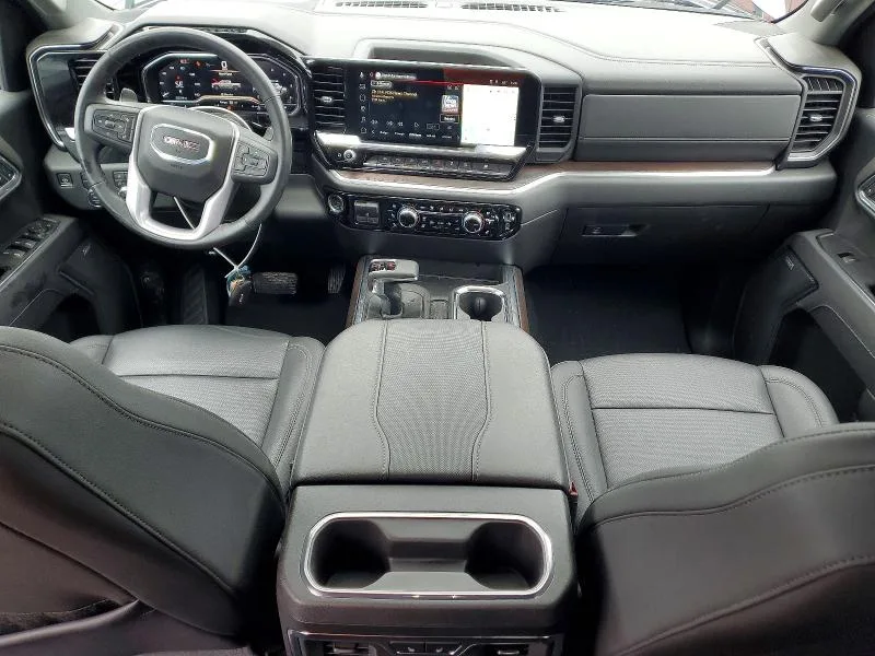 1GTUUDED7SZ271788 — 2025 GMC SIERRA photo 8