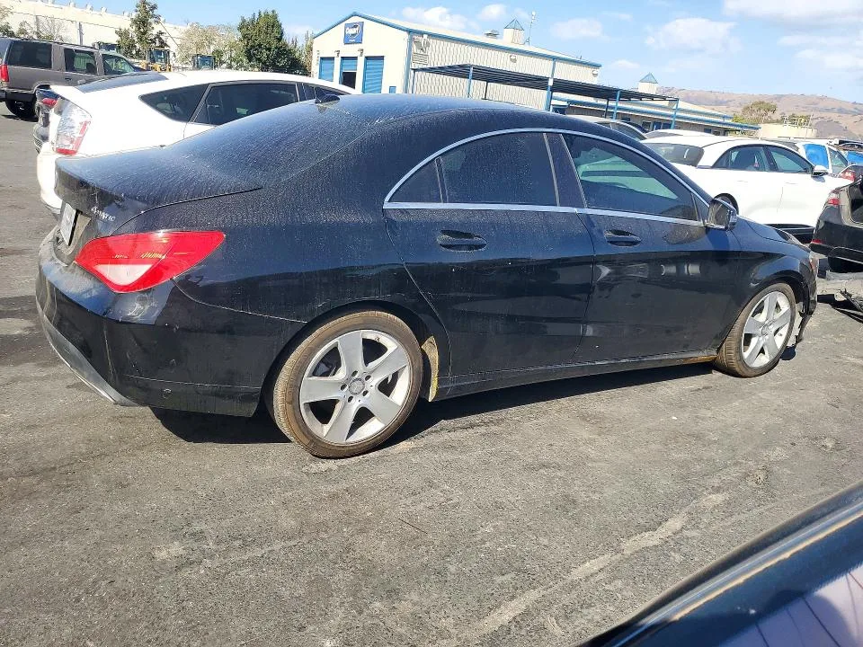 WDDSJ4GB5HN399884 — 2017 MERCEDES-BENZ CLA photo 3