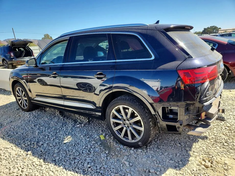 WA1LAAF70HD037438 — 2017 AUDI Q7 photo 2