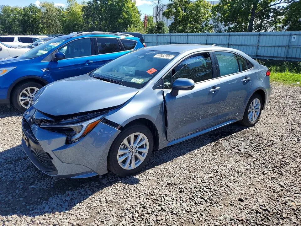 JTDBDMHE4T3037110 — 2026 TOYOTA COROLLA HYBRID photo 1