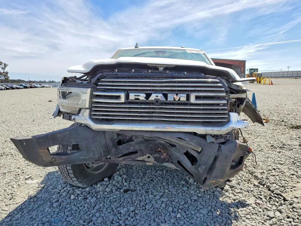 3C63R3JL6LG154930 — 2020 RAM 3500 photo 5