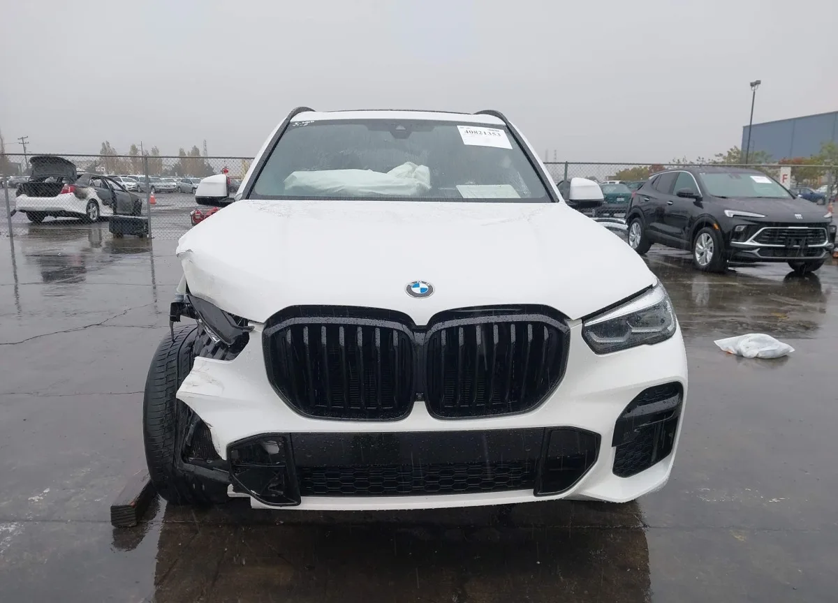 5UXCR6C06P9R21631 — 2023 BMW X5 photo 11