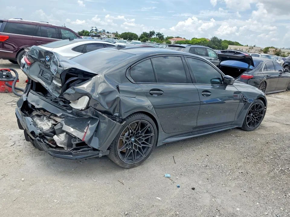 WBS43AY06RFS51546 — 2024 BMW M3 photo 3