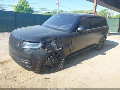 SALK1BE79PA024785 — 2023 LAND ROVER RANGE ROVER photo 2
