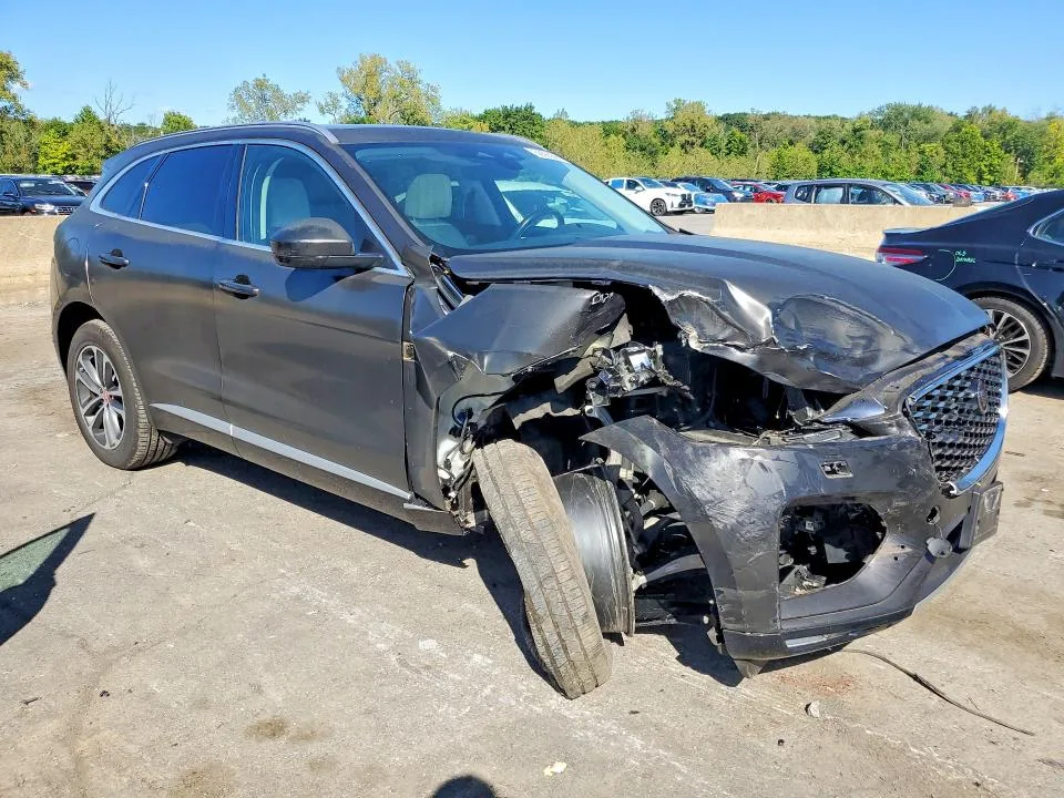 SADCJ2EX4NA701349 — 2022 JAGUAR F-PACE photo 4