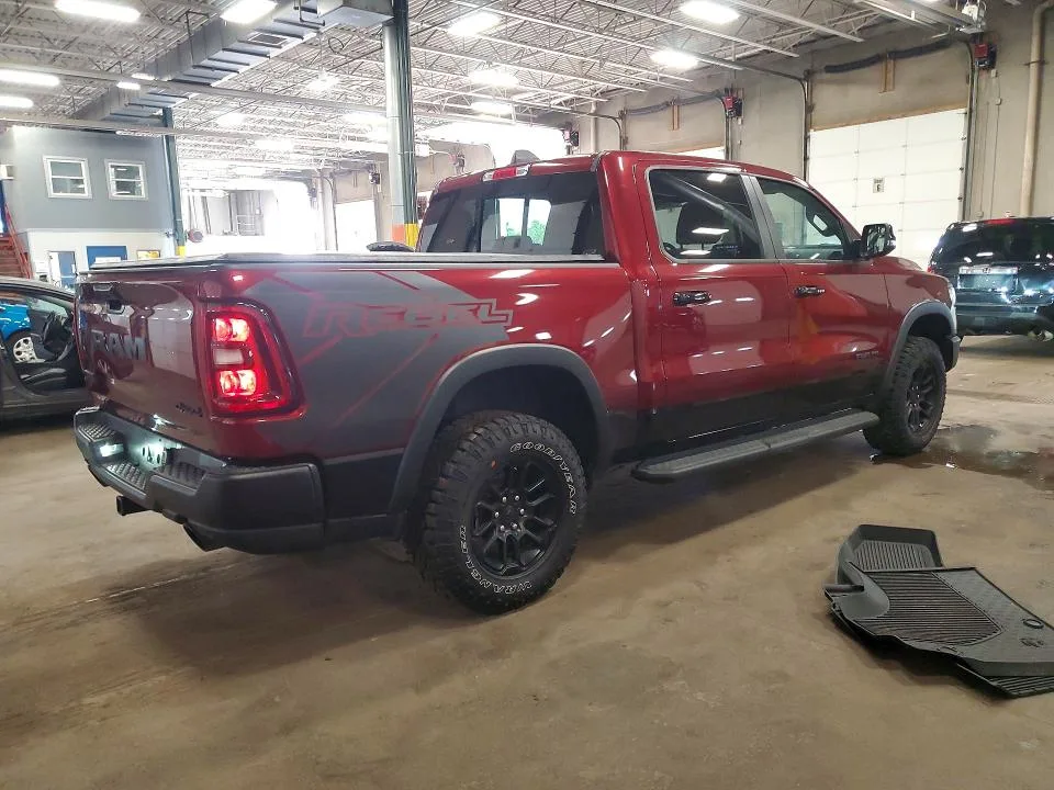1C6SRFLPXSN568814 — 2025 RAM 1500 photo 3