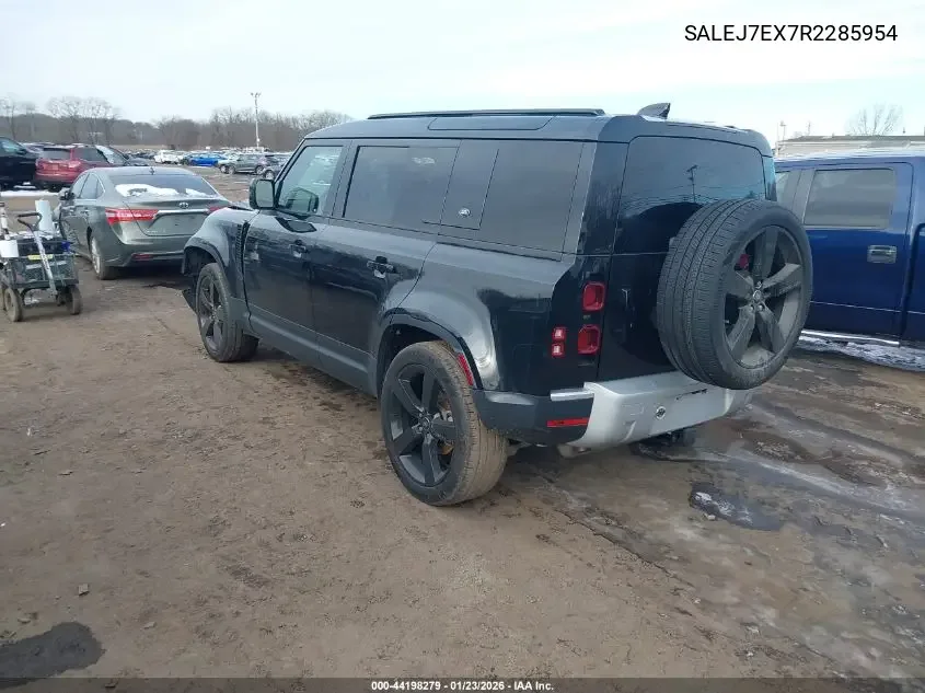 SALEJ7EX7R2285954 — 2024 LAND ROVER Defender photo 4