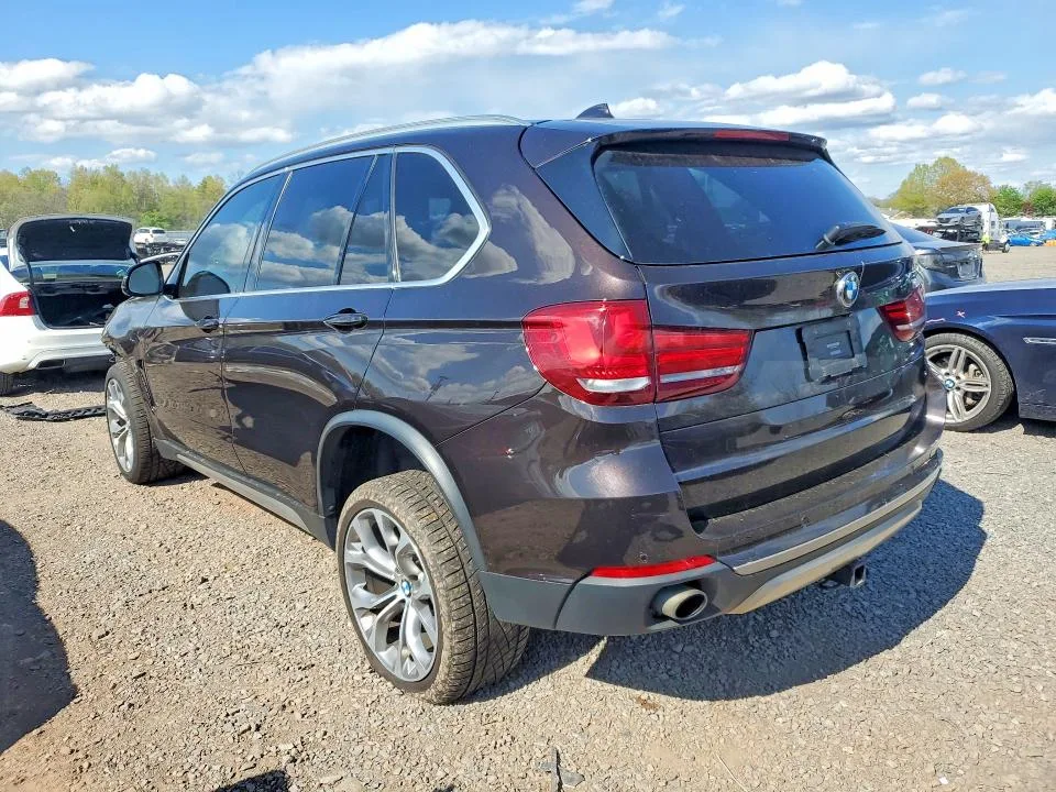5UXKR0C37H0V69510 — 2017 BMW X5 photo 2