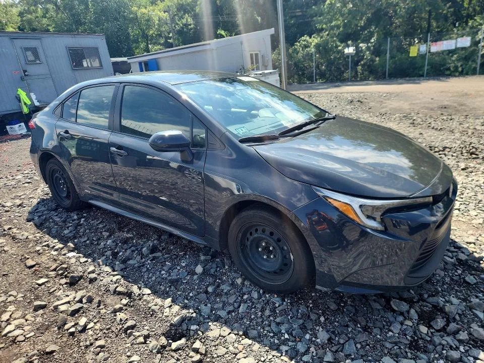 JTDBDMHE8R3014339 — 2024 TOYOTA COROLLA HYBRID photo 4
