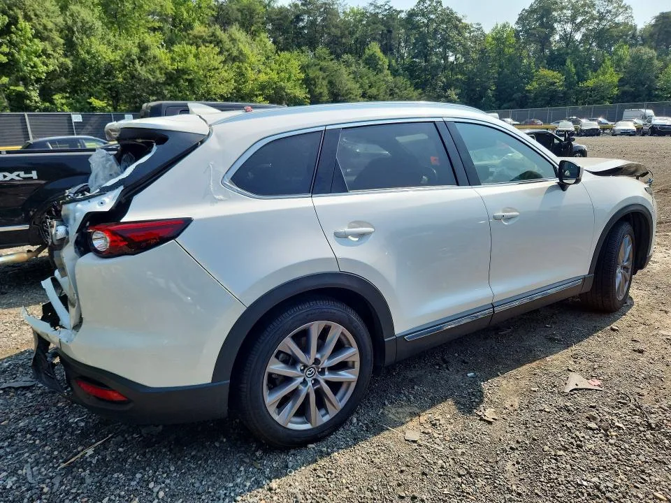 JM3TCBDY7P0632835 — 2023 MAZDA CX-9 photo 3