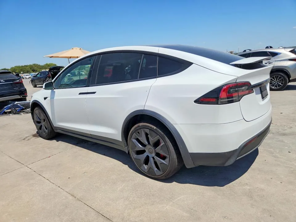 7SAXCBE68TF486676 — 2026 TESLA MODEL X photo 2