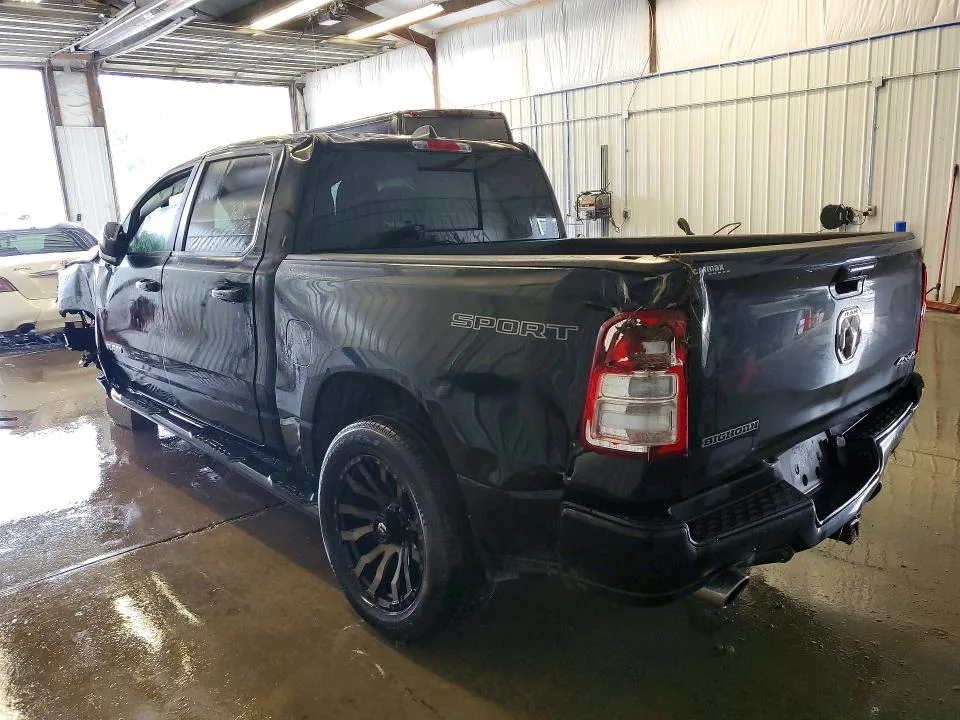 1C6SRFFT5NN391361 — 2022 RAM 1500 photo 2