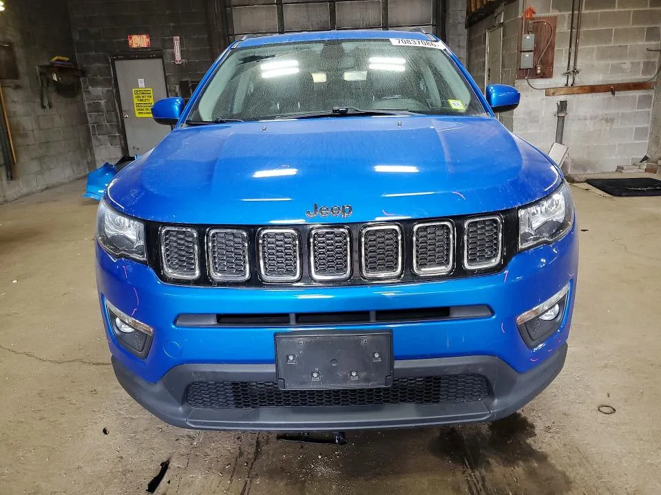 3C4NJDBB7KT829100 — 2019 JEEP COMPASS photo 5
