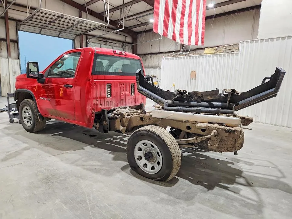 1GC3KLE70TF101362 — 2026 CHEVROLET SILVERADO photo 2