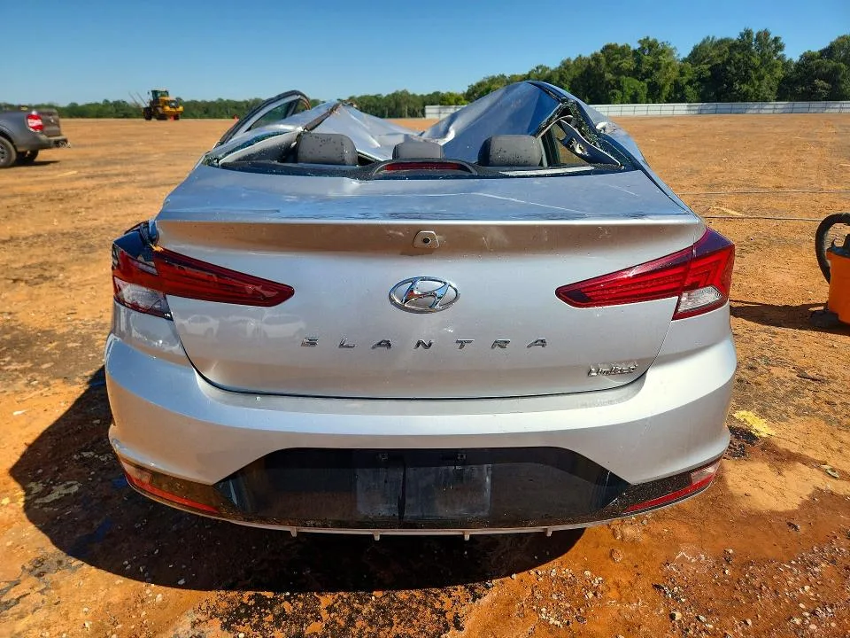 5NPD84LF3LH565156 — 2020 HYUNDAI ELANTRA photo 6