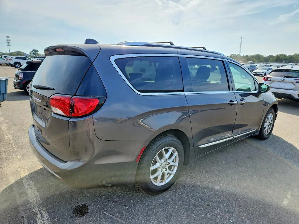 2C4RC1BG9LR113180 — 2020 CHRYSLER PACIFICA photo 3