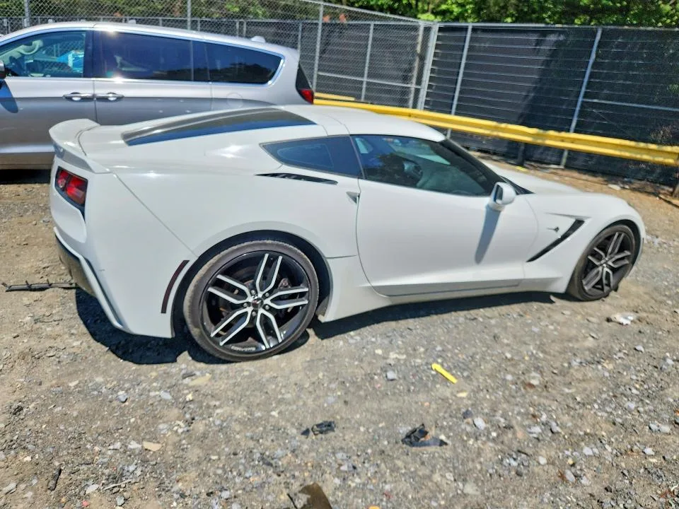 1G1YH2D74E5107831 — 2014 CHEVROLET CORVETTE photo 3