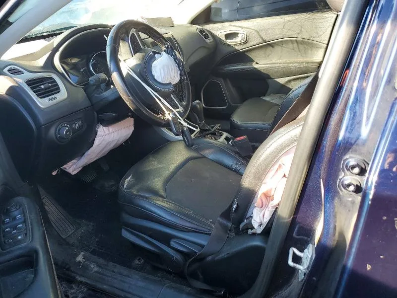 3C4NJDBB8KT807008 — 2019 JEEP COMPASS photo 7