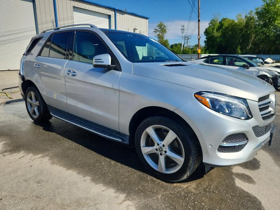 4JGDA5HB5JB130181 — 2018 MERCEDES-BENZ GLE photo 4
