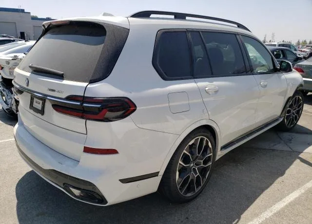 5UX23EM00P9R36132 — 2023 BMW X7 photo 13