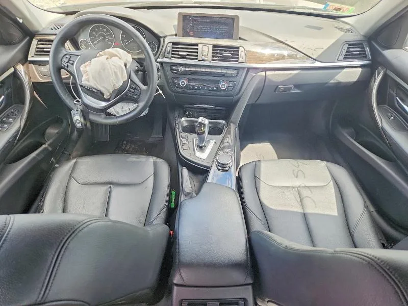 WBA3B3C56FF548863 — 2015 BMW 328 photo 8