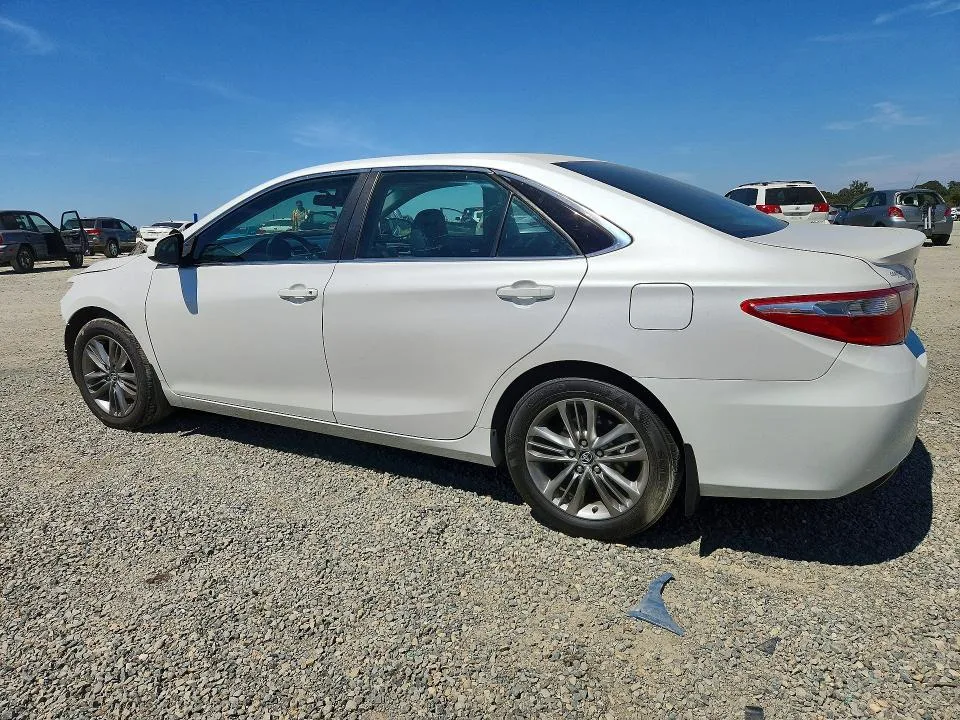 4T1BF1FK9HU371003 — 2017 TOYOTA CAMRY photo 2