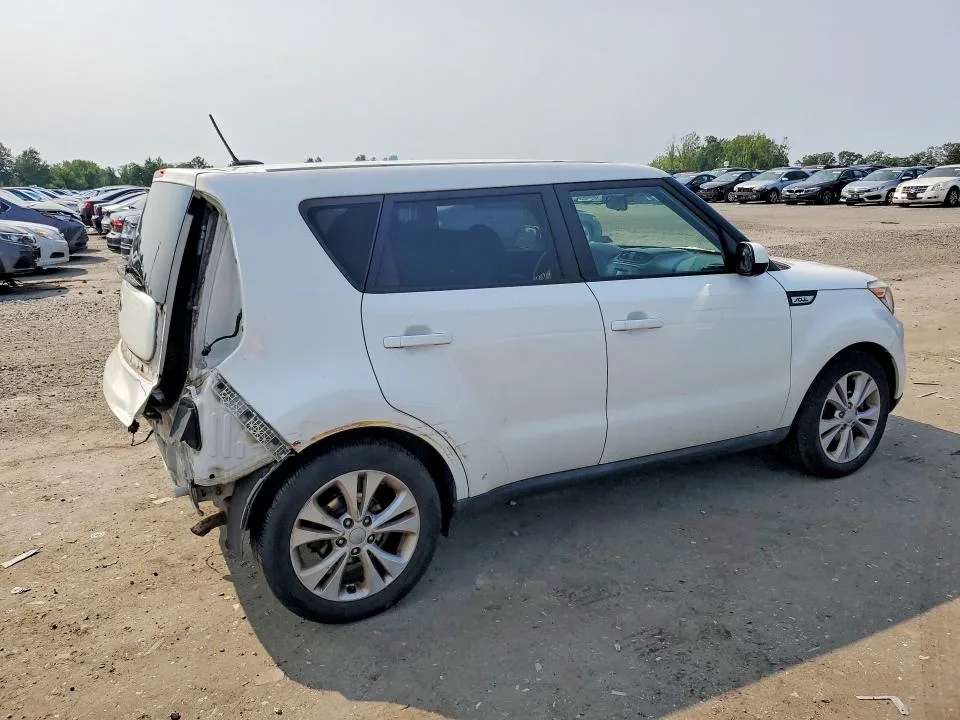 KNDJP3A50F7178907 — 2015 KIA SOUL photo 3