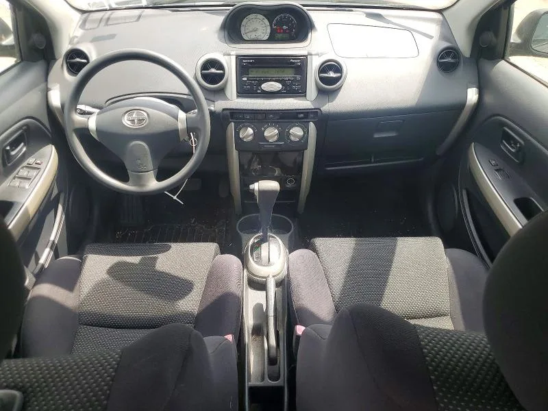 JTKKT624350095995 — 2005 SCION XA photo 8