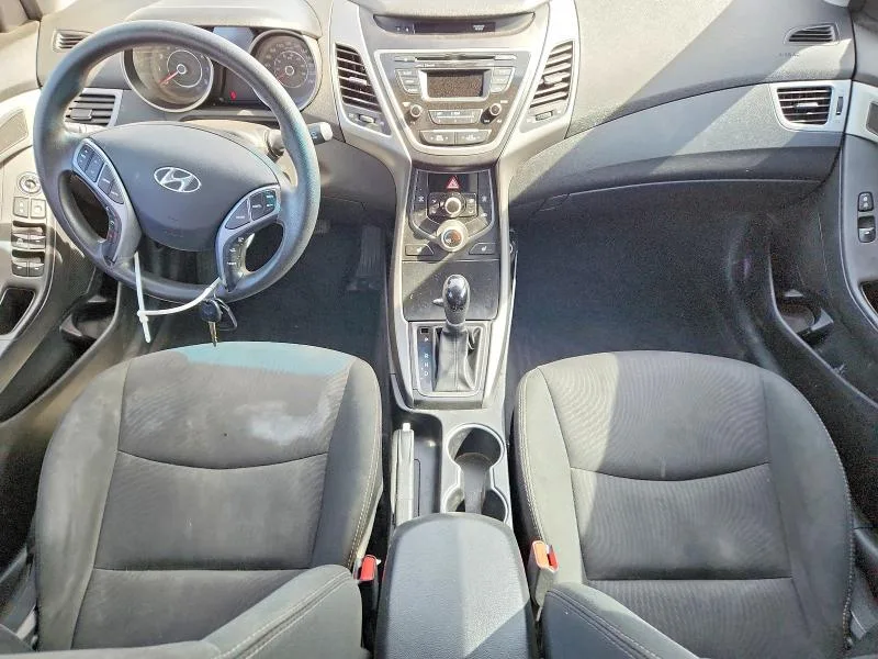 5NPDH4AE3GH726735 — 2016 HYUNDAI ELANTRA photo 8
