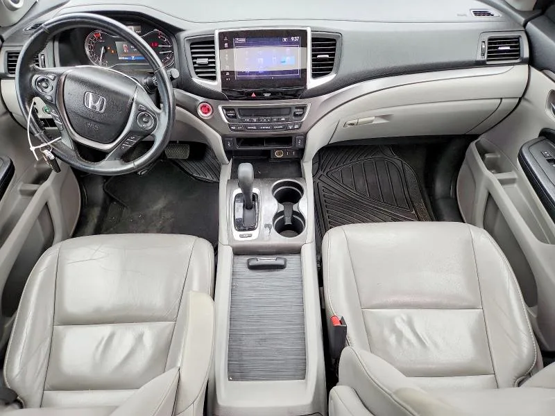 5FNYF6H58HB088667 — 2017 HONDA PILOT photo 8