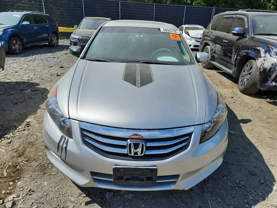 1HGCP3F84CA002101 — 2012 HONDA ACCORD photo 5