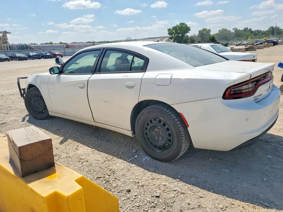 2C3CDXKT9KH739243 — 2019 DODGE CHARGER photo 2
