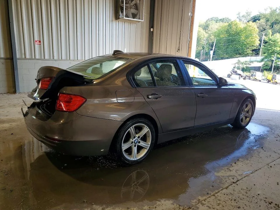 WBA3C3C5XEPV90040 — 2014 BMW 320 photo 3