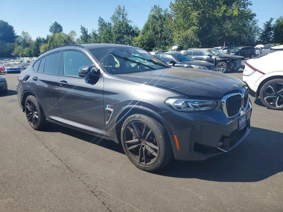 5YM23EC02P9T18059 — 2023 BMW X4 photo 4