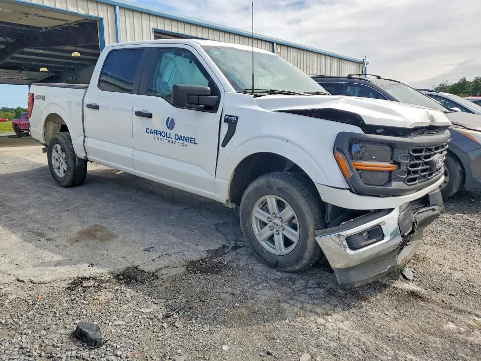 1FTFW1L56RKF25748 — 2024 FORD F150 photo 4