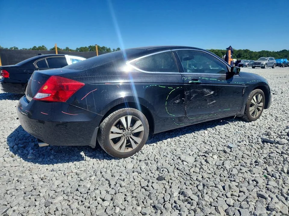 1HGCS1A38CA011012 — 2012 HONDA ACCORD photo 3