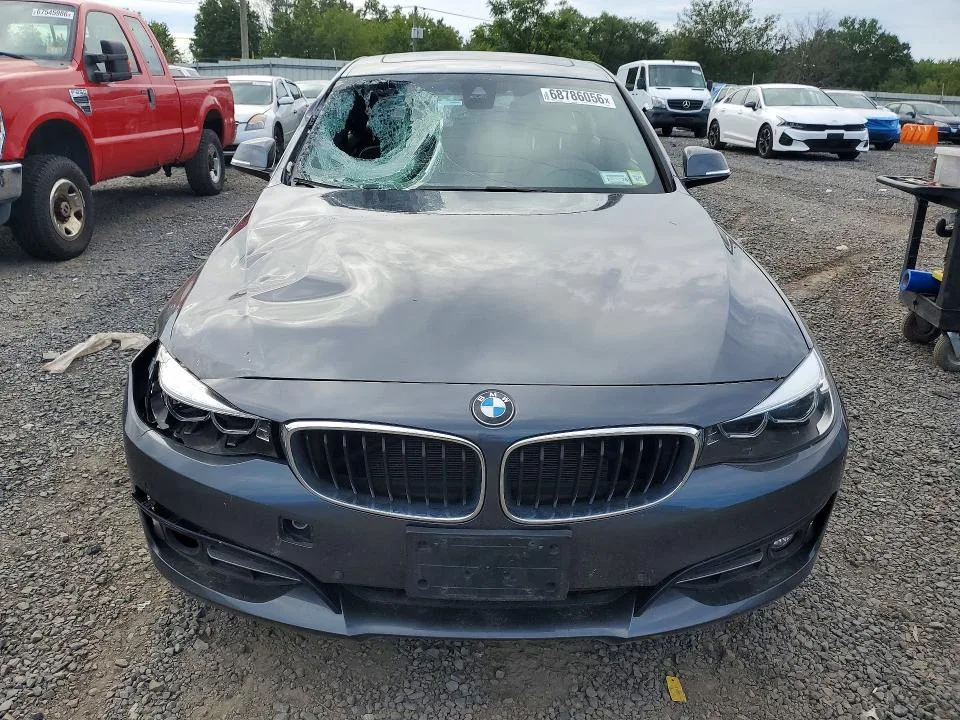 WBA8Z9C32HG826397 — 2017 BMW 330 photo 5