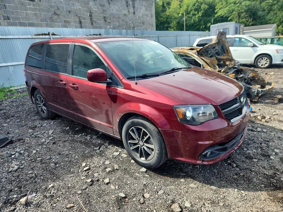 2C4RDGBG5JR201964 — 2018 DODGE GRAND CARAVAN photo 4