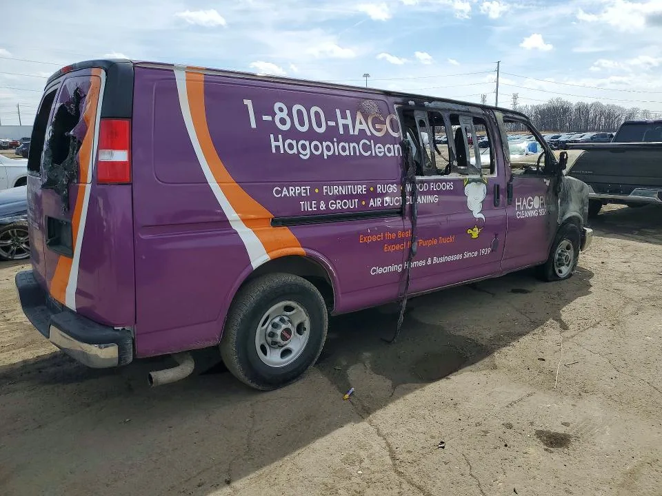 1GTZ7HF71N1140131 — 2022 GMC SAVANA photo 3