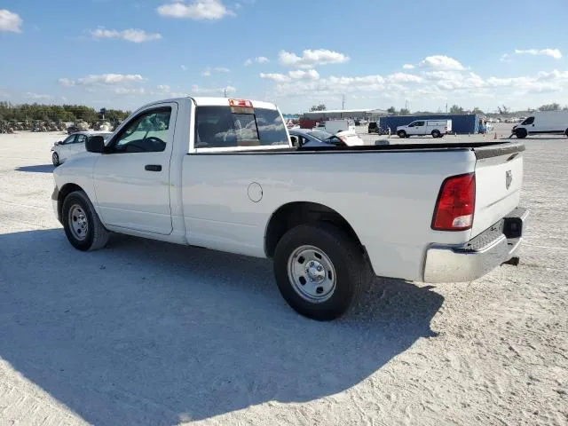 3C6JR6DT1JG177954 — 2018 RAM 1500 photo 2