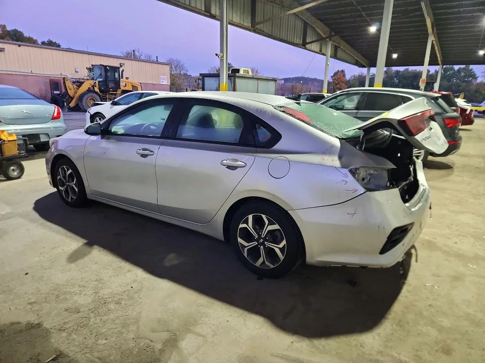 3KPF24AD0LE155074 — 2020 KIA FORTE photo 2