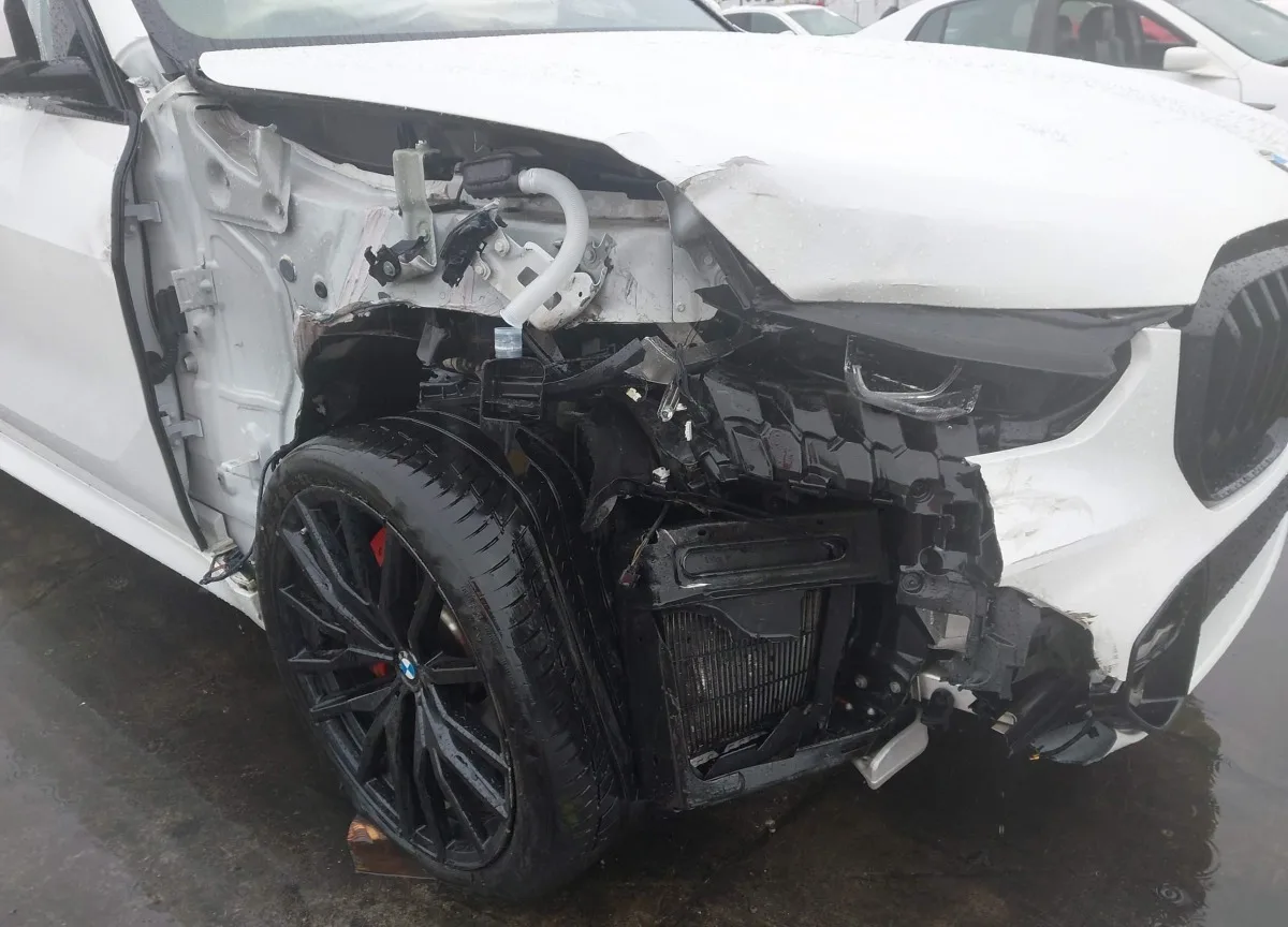 5UXCR6C06P9R21631 — 2023 BMW X5 photo 6